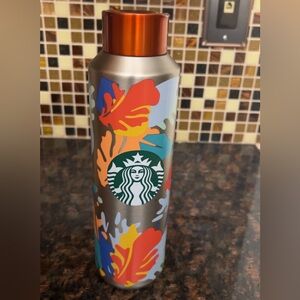 Rare Starbucks 20 oz Tropical Colorful Leaf Summer 2020 Insulated Water Bottle